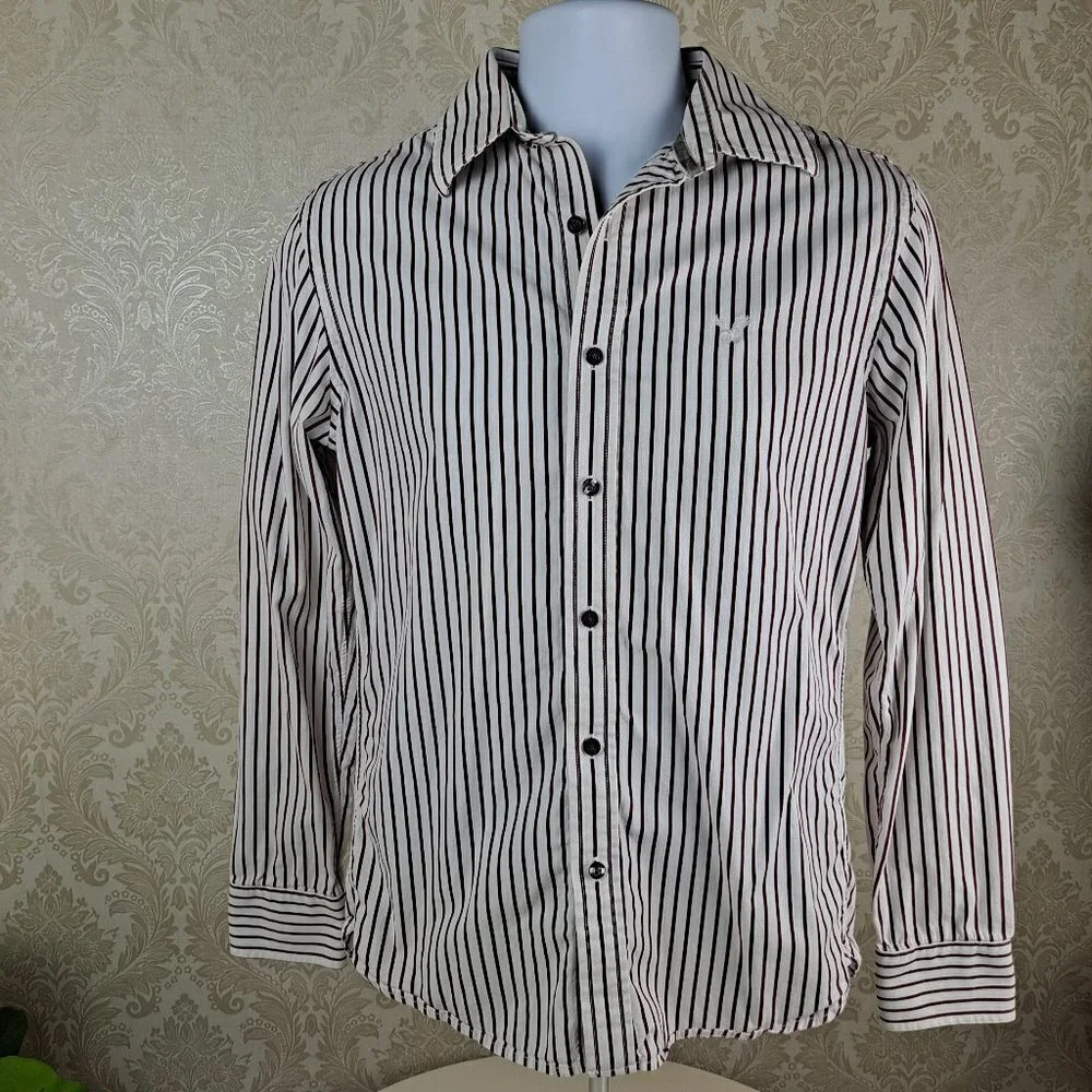 American Eagle Size XS Vintage Fit Burgundy/White Striped Button Down Shirt EUC